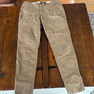 Abercrombie & Fitch Men's Khaki Chinos